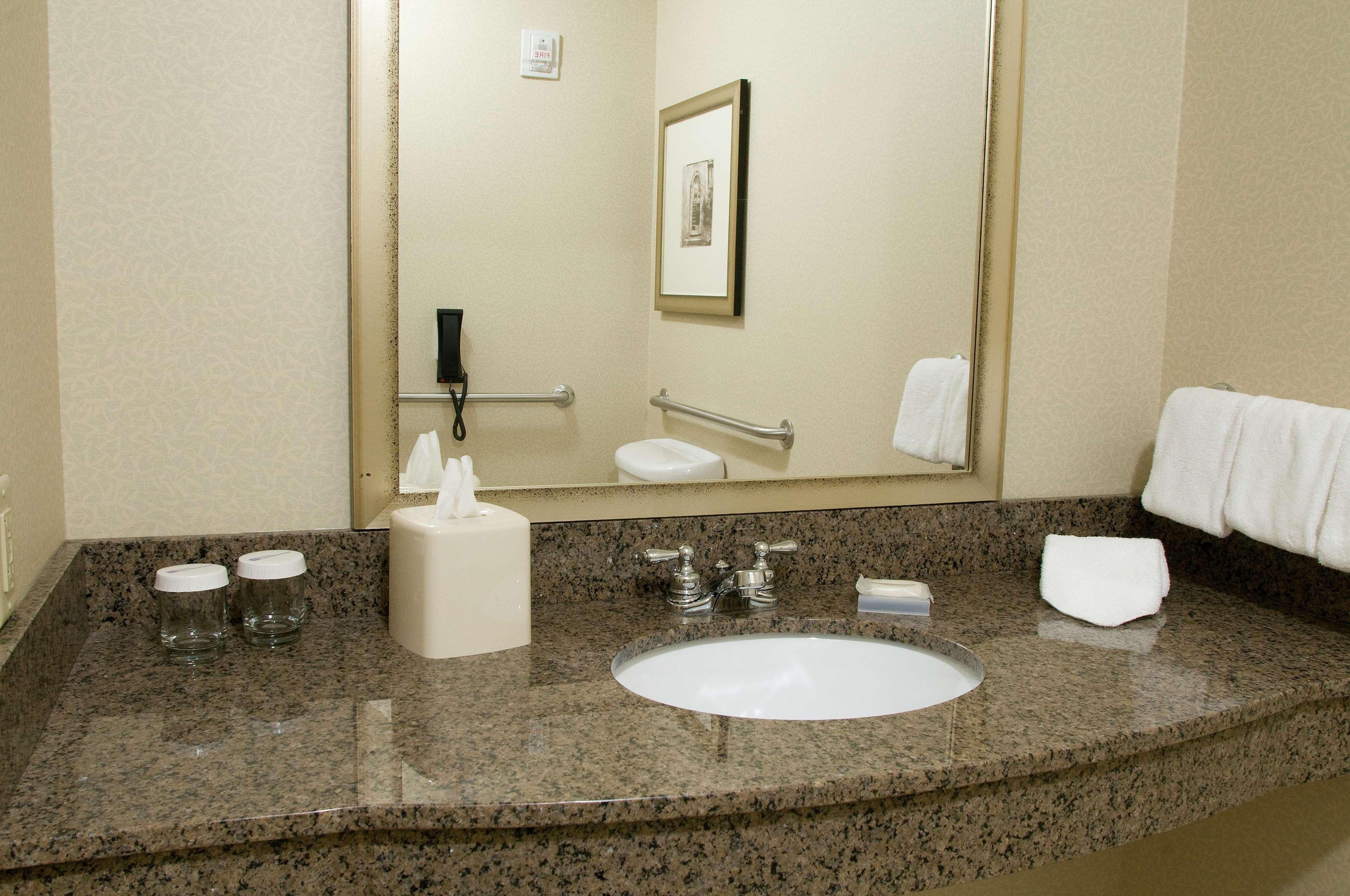 Hilton Garden Inn Mount Holly/Westampton Εξωτερικό φωτογραφία
